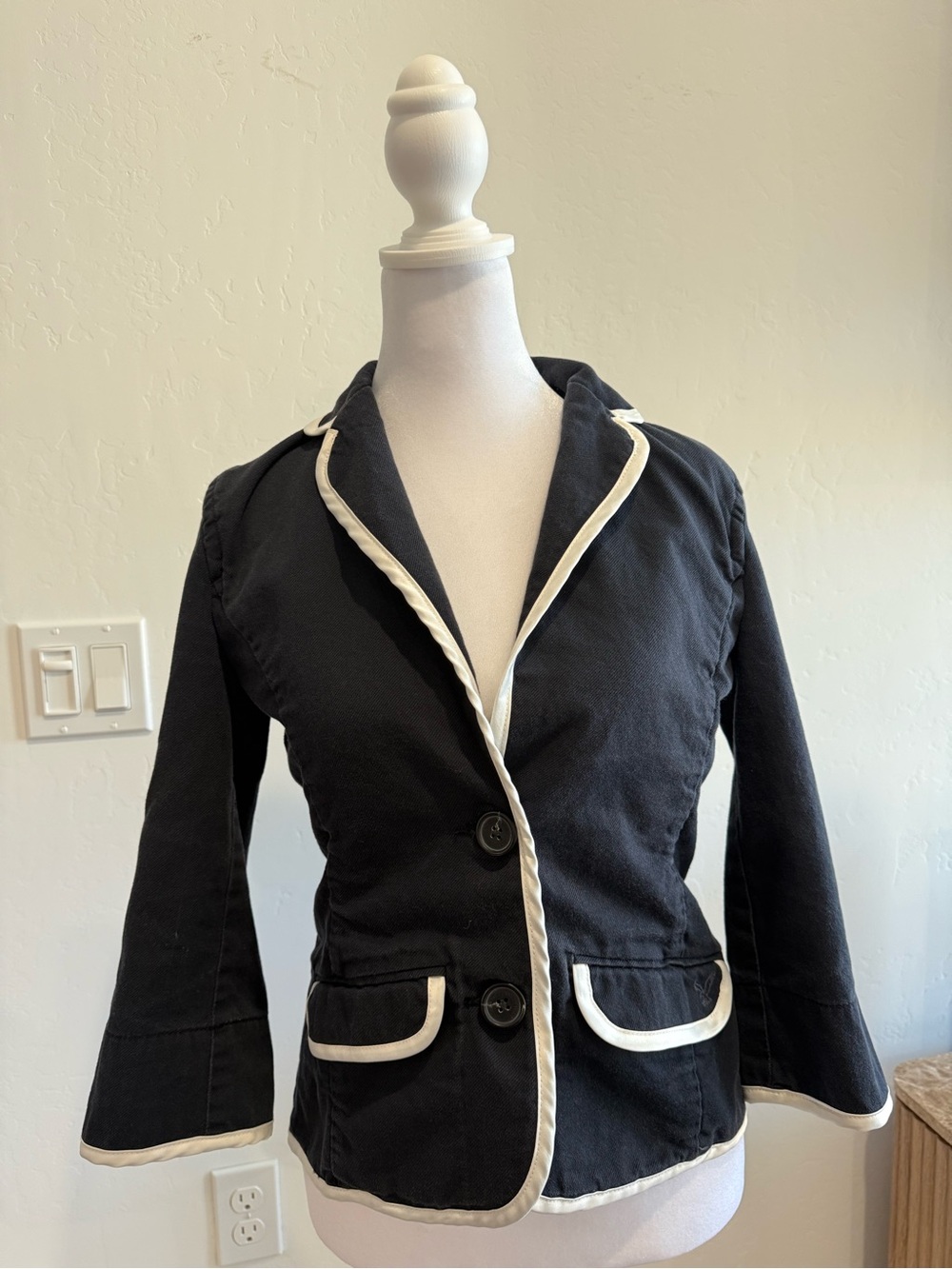 American Eagle Outfitters Black Blazer with White Trim